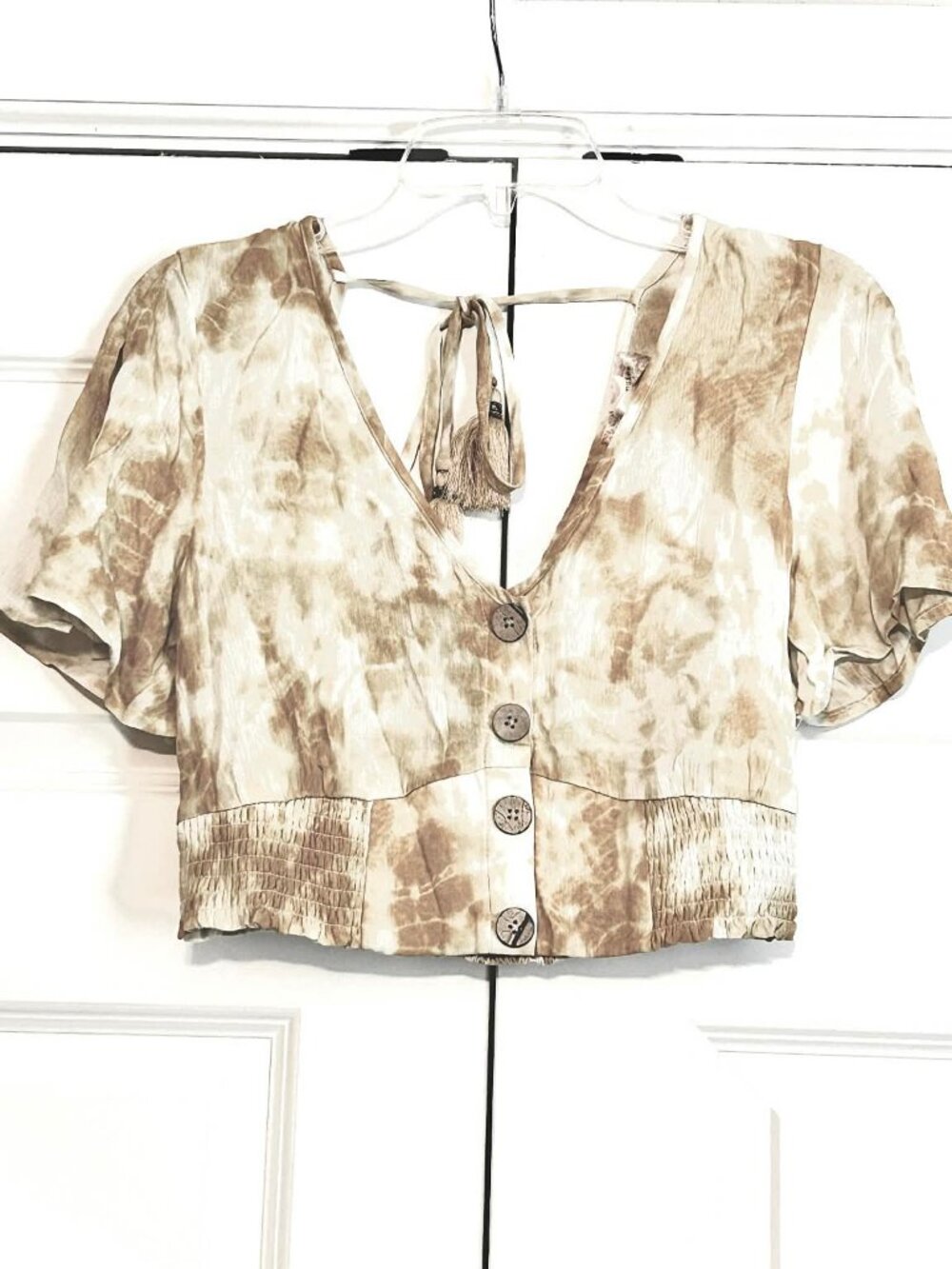NWT BAND OF GYPSIES Boho Ochre Tie-Dye Crop Top Tassel Ties M - Picture 2 of 4